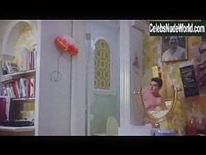Ali MacGraw Explicit , Butt In Goodbye, Columbus (1969) 16