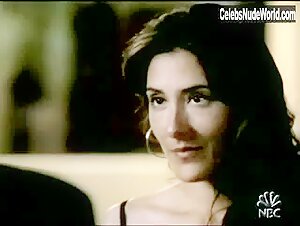 Alicia Coppola underwear, Sexy scene in Las Vegas (2003-2008) 8