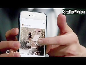 Annalisa Cochrane Sexxy,underclothing scene in Major Crimes (2015-2017)