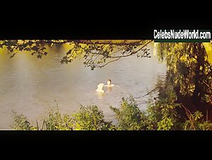 Michelle Williams, Emma Glover Nude, butt scene in My Week with Marilyn (2011) 9