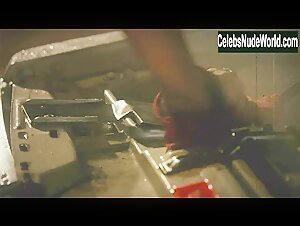 Fergie Sexy scene in Planet Terror (2007) 16