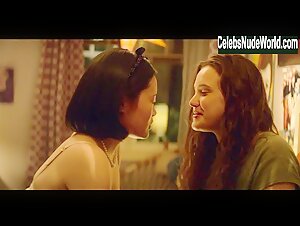 Katherine Langford, Michele Selene Ang lesbian, underwear scene in 13 Reasons Why (2017-2020) 1