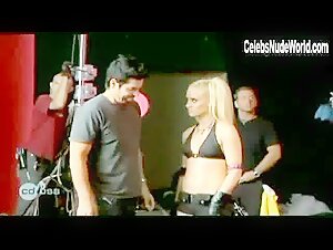Kimberly Wyatt Sexy scene in CD USA (2006) 1
