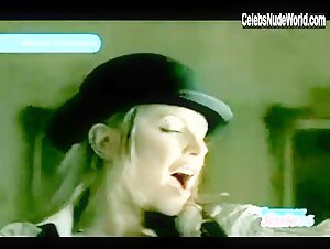 Fergie Sexy scene in London Bridge (2006) 1