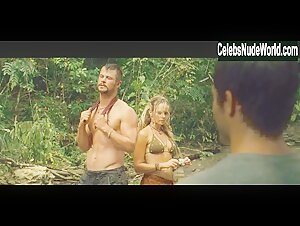 Marley Shelton Sexy, bikini scene in A Perfect Getaway (2009) 9