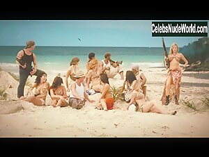 Marley Shelton bikini, Sexy scene in Planet Terror (2007) 7