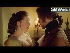 Michelle Ryan Cleavage , Sexy Dress scene in Mansfield Park (2007) 10