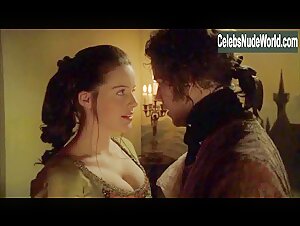 Michelle Ryan Cleavage , Sexy Dress scene in Mansfield Park (2007) 16