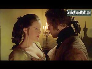 Michelle Ryan Cleavage , Sexy Dress scene in Mansfield Park (2007) 17
