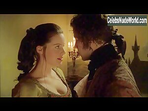 Michelle Ryan Cleavage , Sexy Dress scene in Mansfield Park (2007) 18