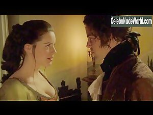 Michelle Ryan Cleavage , Sexy Dress scene in Mansfield Park (2007) 8