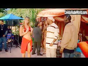 Molly Sims Sexy, bikini scene in Las Vegas (2003-2008)