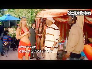 Molly Sims Sexy, bikini scene in Las Vegas (2003-2008) 6