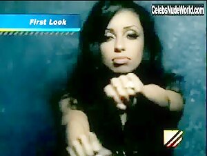 Mýa Sexy scene in Lock U Down (2007) 8