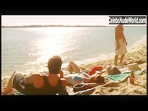 Natalie Blair bikini, Sexy scene in Voodoo Lagoon (2006)