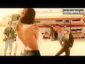 Naomi Campbell Sexy scene in Miami Rhapsody (1995) 12