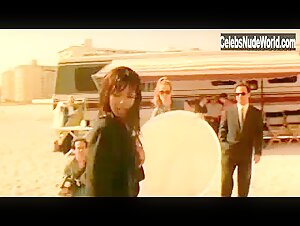 Naomi Campbell Sexy scene in Miami Rhapsody (1995) 4