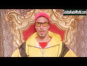 Naomi Campbell bikini, Sexy scene in Ali G Indahouse (2002) 10