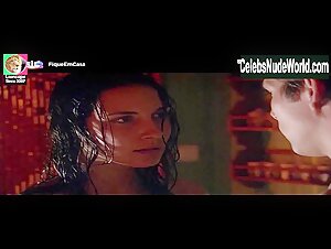 Soraia Chaves Brunette , Butt in Crime do padre Amaro (2005) 6