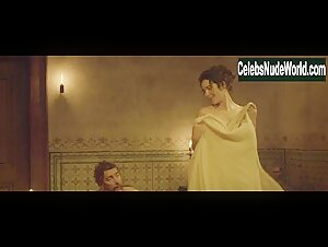 Soraia Chaves Bathtub , Couple in Linhas de Wellington 15