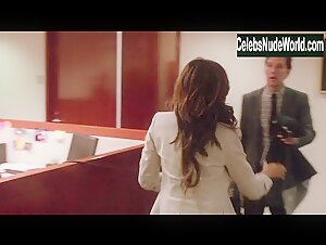 Noureen DeWulf Sexy scene in They Came Together (2014) 10