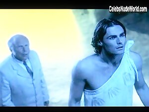 Ophélie Winter Nude, butt scene in She (2001) 17