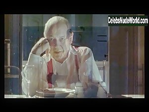 Polly Walker Nude, bush scene in 8 ½ Women (1999) 9