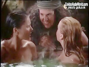 Renee O'Connor Sexy scene in Xena: Warrior Princess (1995-2001) 15