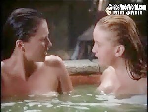 Renee O'Connor Sexy scene in Xena: Warrior Princess (1995-2001) 19