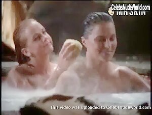 Renee O'Connor Sexy scene in Xena: Warrior Princess (1995-2001) 6