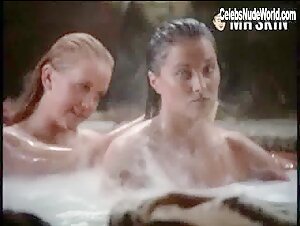Renee O'Connor Sexy scene in Xena: Warrior Princess (1995-2001) 7
