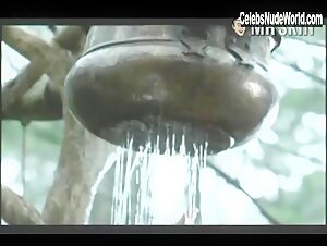 Renee O'Connor Nude, butt scene in Xena: Warrior Princess (1995-2001) 9