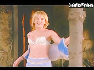 Renee O'Connor Attractive,underclothing scene in Xena: Warrior Princess (1995-2001) 6
