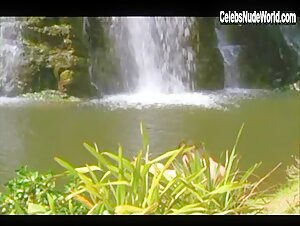 Renee O'Connor Public Nudity , Outdoor scene in Xena: Warrior Princess (1995-2001) 11