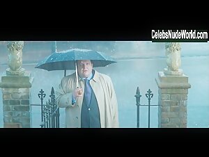 Renée Zellweger, Jacinda Barrett lesbian, Sexy scene in Bridget Jones: The Edge of Reason (2004) 13