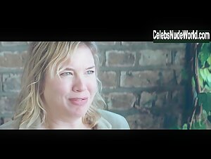 Renée Zellweger, Jacinda Barrett lesbian, Sexy scene in Bridget Jones: The Edge of Reason (2004) 16