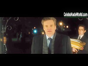 Renée Zellweger Sexy scene in Bridget Jones's Baby (2016) 2