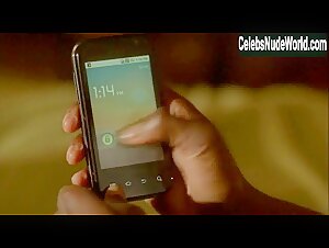 Rutina Wesley, Vedette Lim lesbian, breasts scene in True Blood (2008-2014) 7