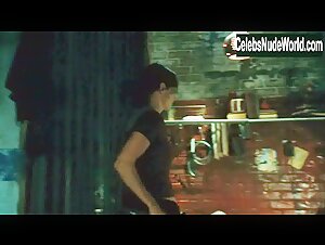 Shawnee Smith underwear, Sexy scene in Saw III (2006) 3