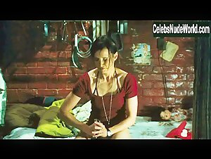 Shawnee Smith underwear, Sexy scene in Saw III (2006) 8