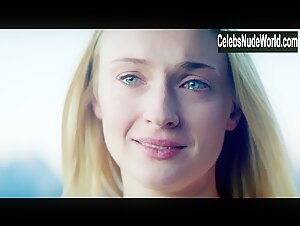 Sophie Turner Sexy scene in Survive (2020) 12