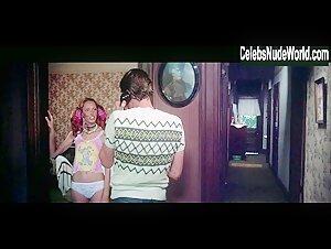 Shelley Duvall underwear, Sexy scene in Nashville (1975) 5