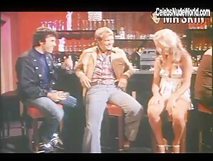 Suzanne Somers Sexy scene in Starsky & Hutch (1975-1979) 10