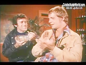 Suzanne Somers Sexy scene in Starsky & Hutch (1975-1979) 6