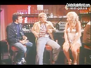 Suzanne Somers Sexy scene in Starsky & Hutch (1975-1979) 9