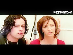 Tamara Davies breasts, Nude scene in Happy Endings (2005) 16