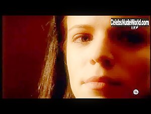Lisa Crawford Cleavage , Butt scene in Plaisirs inconnus 4
