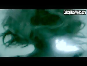 Angela Landis Nude, Bathtub scene in Anna's Eve (2004) 14