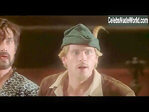 Amy Yasbeck Gorgeous,underwear scene in Robin Hood: Men in Tights (1993) 1