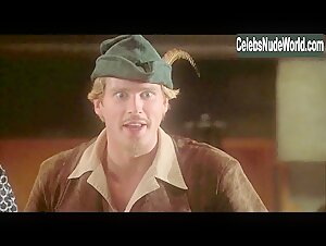Amy Yasbeck Gorgeous,underwear scene in Robin Hood: Men in Tights (1993) 5